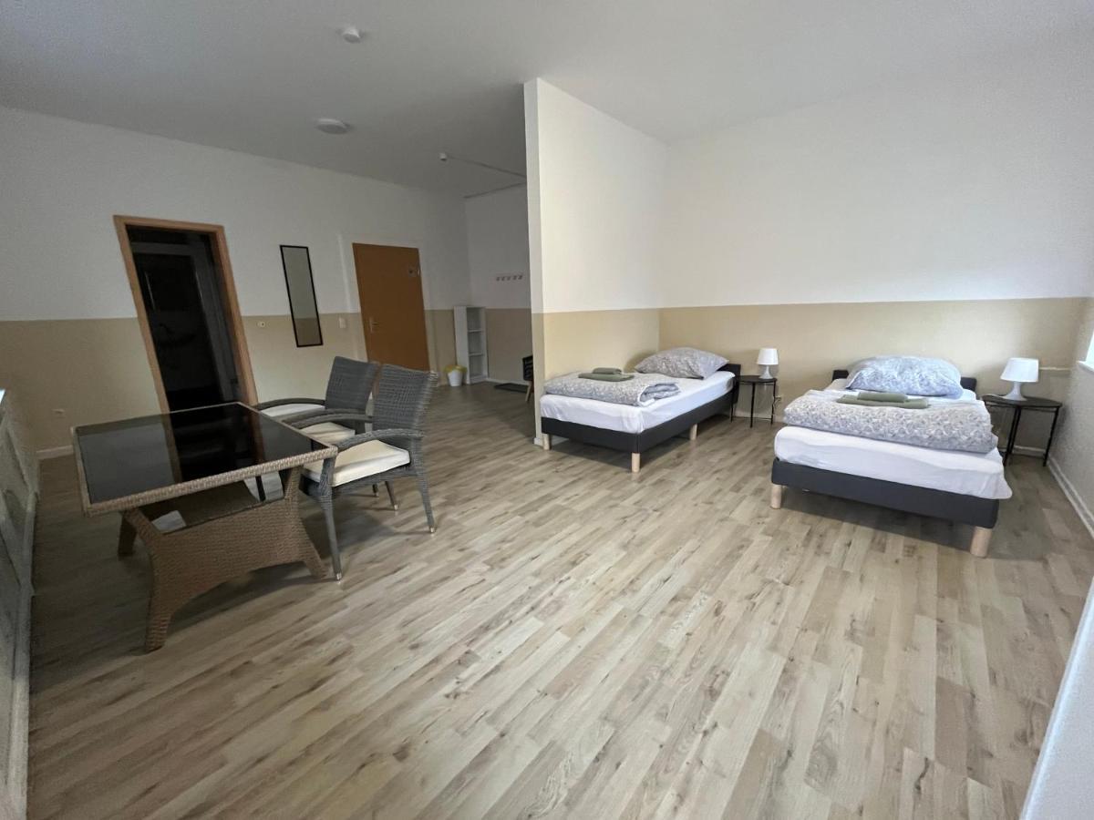 Doppelzimmer Mit Bad- Fernseher Meine Zewnętrze zdjęcie