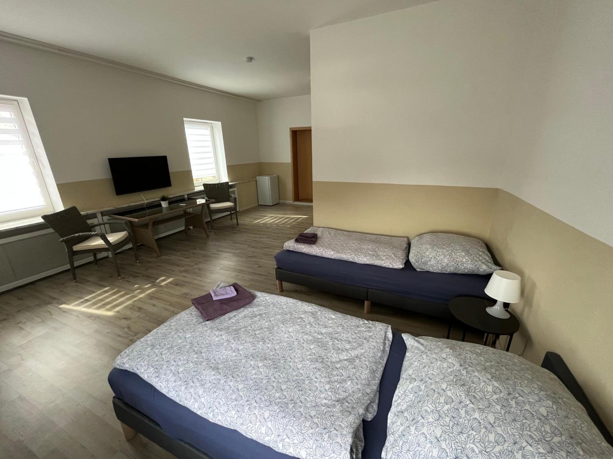 Doppelzimmer Mit Bad- Fernseher Meine Zewnętrze zdjęcie